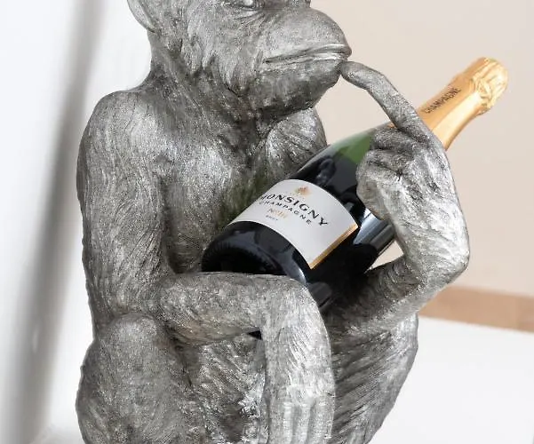 - Sleeps 4 Hot Tub&pet Friendly *