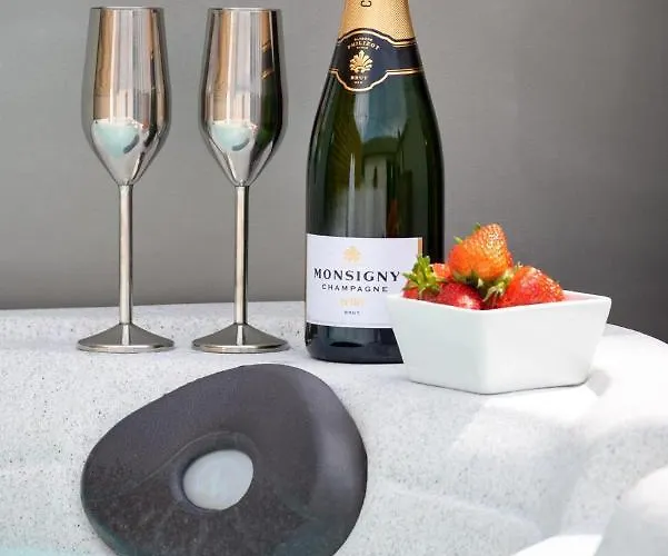 - Sleeps 4 Hot Tub & Pet Friendly Hébergement de vacances Carlisle (Cumbria)